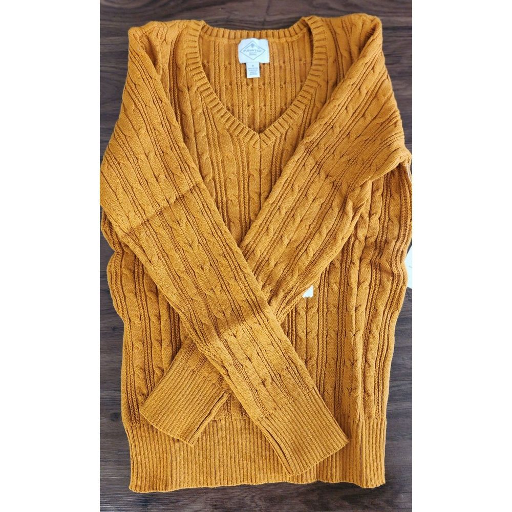 NWT WOMENS SIZE SMALL ST. JOHNS BAY V-NECK SWEATER